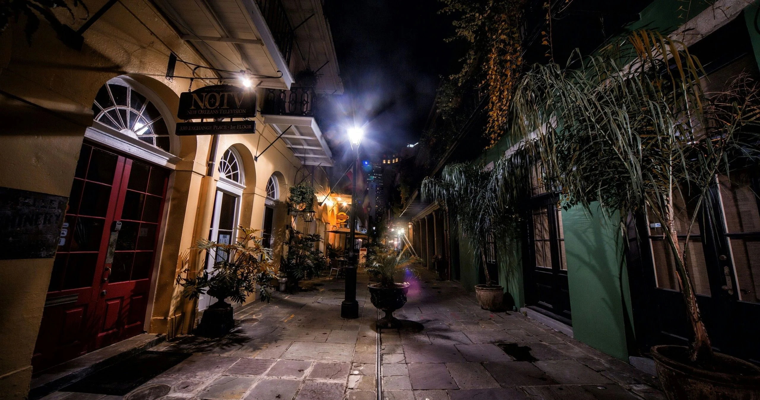 New Orleans Interactive Ghosts and Spirits Walking Tour - Image 5