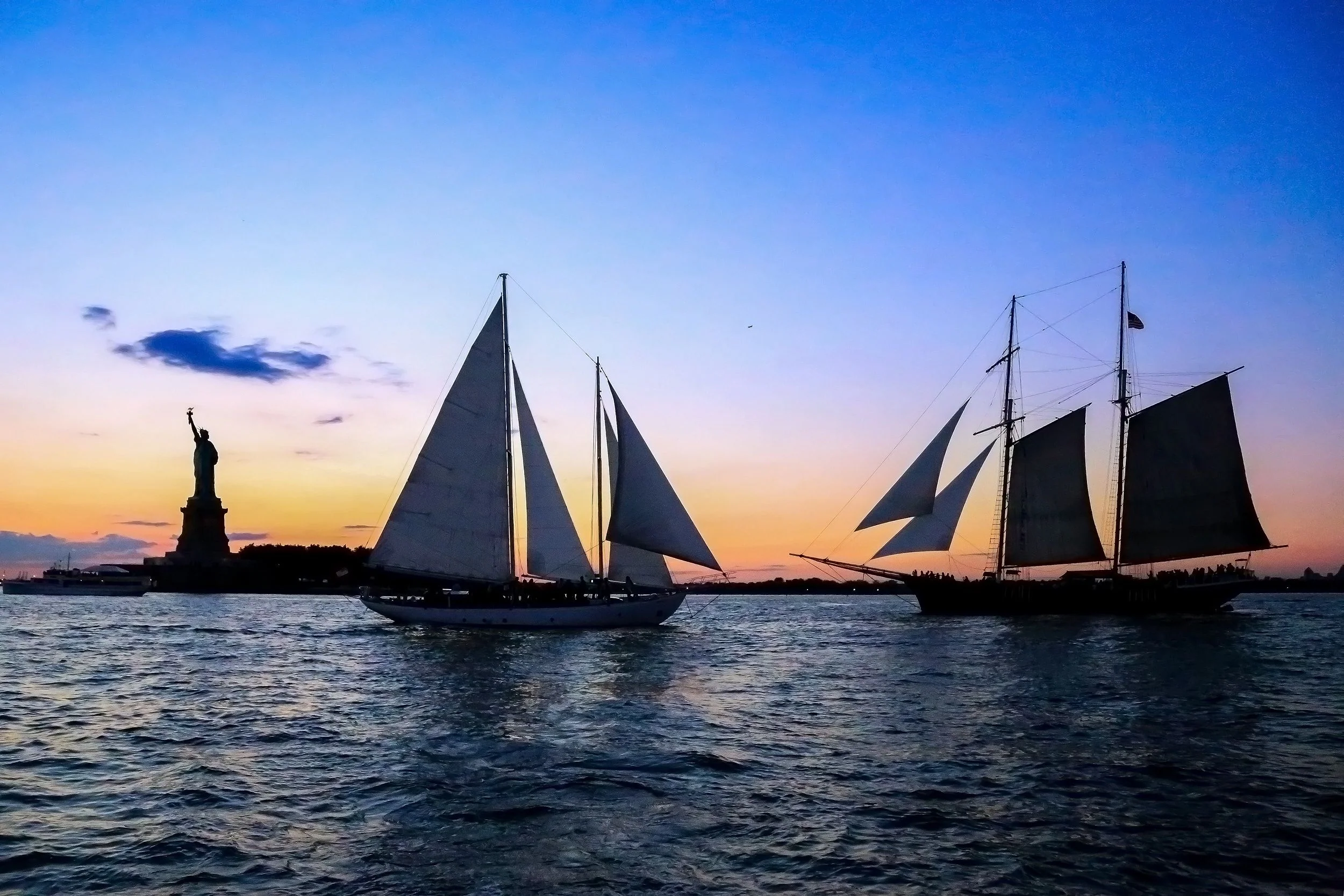New York City Lights Night Sail - Image 3