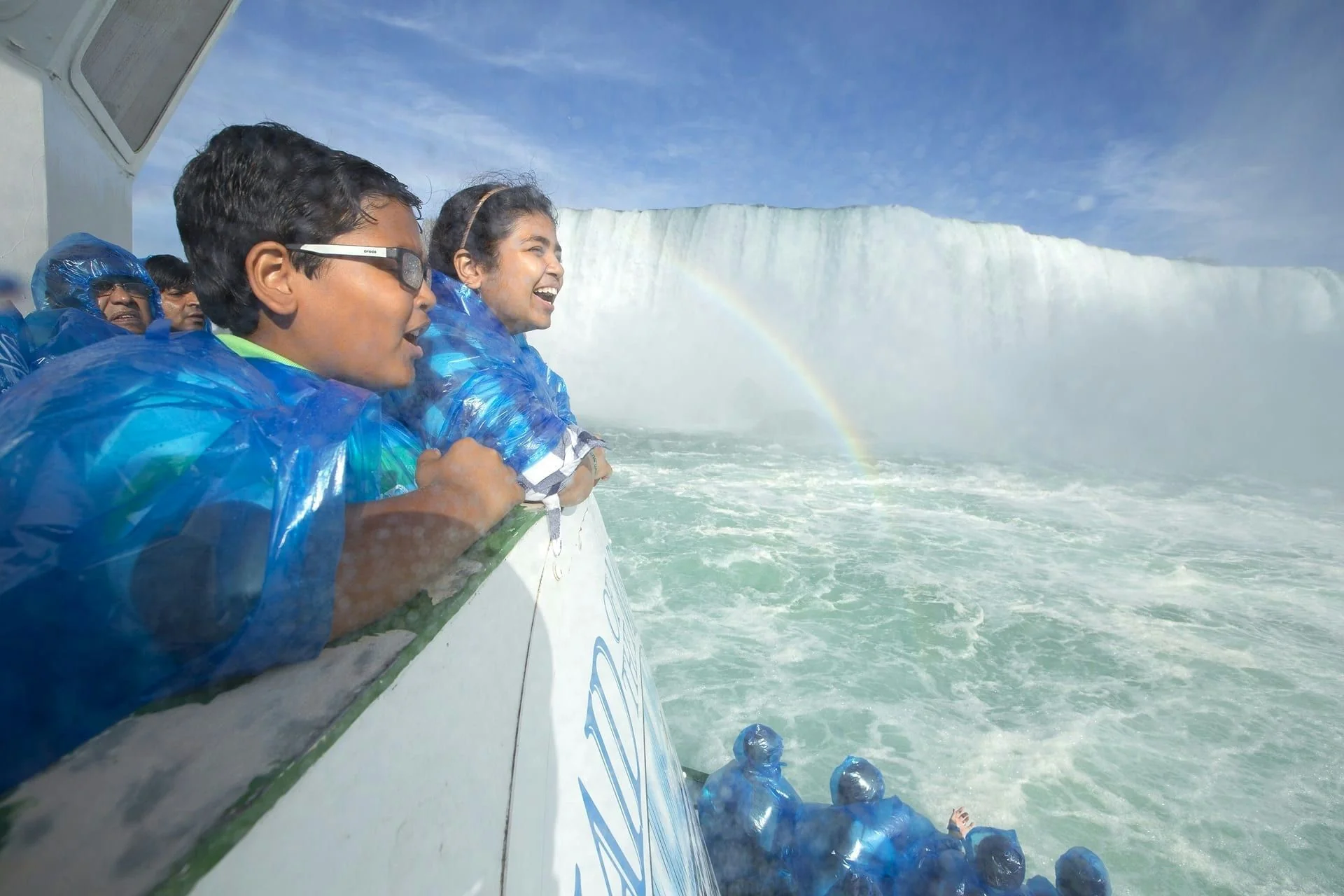 Niagara Falls VIP First Access Maid of the Mist Tour - Image 2