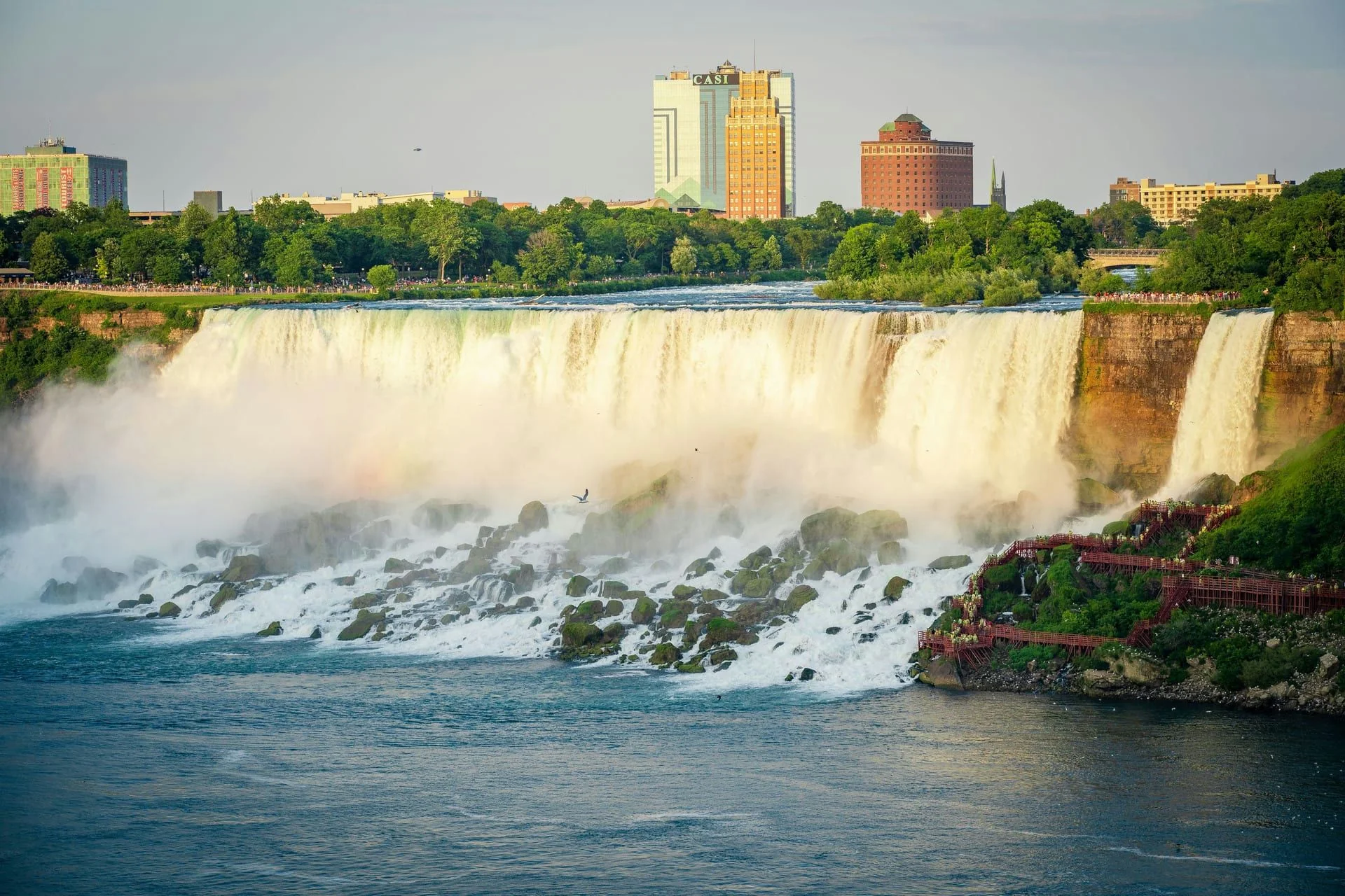 Niagara Falls VIP First Access Maid of the Mist Tour - Image 3