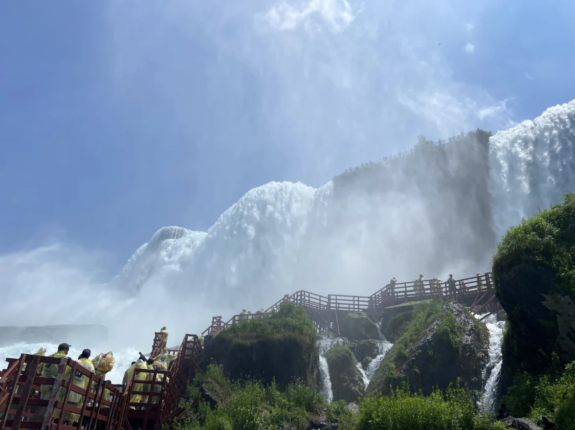 Niagara Falls VIP First Access Maid of the Mist Tour - Image 5
