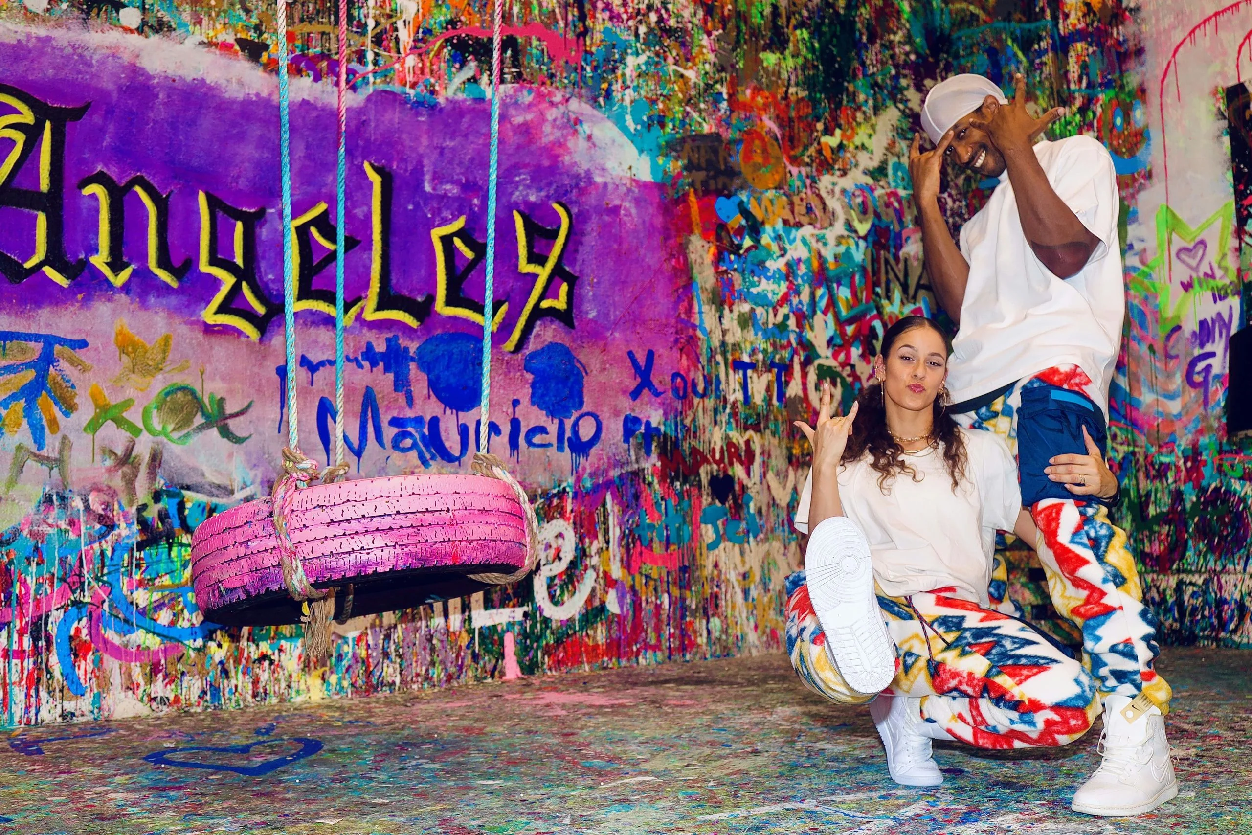 NYC Romantic Date Spin Art Experience - Image 2