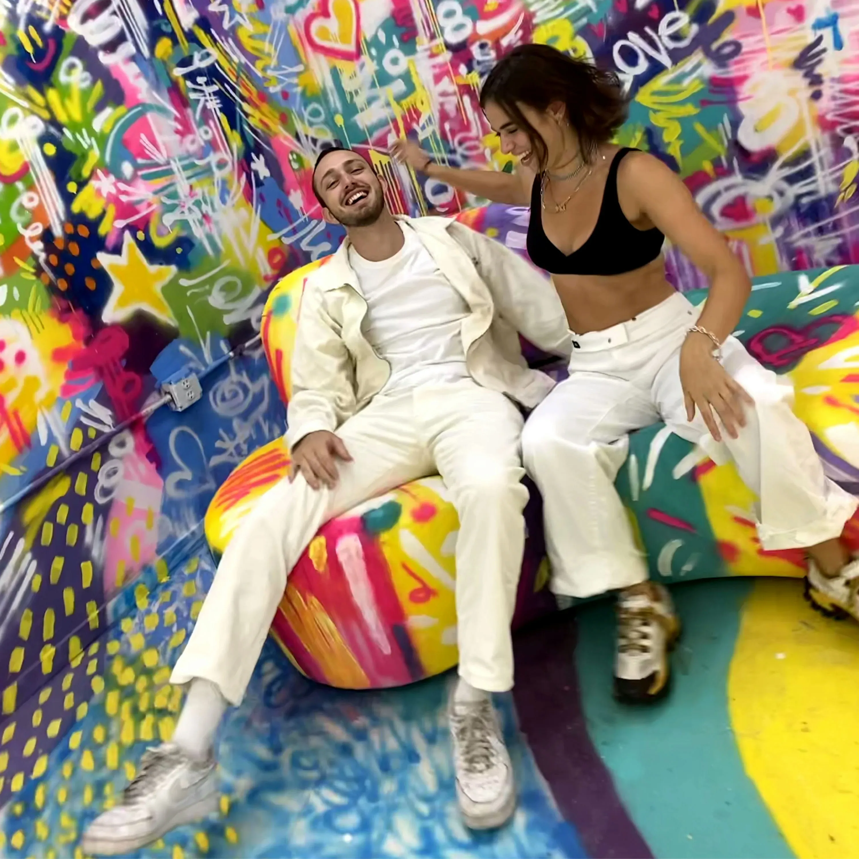 NYC Romantic Date Spin Art Experience - Image 3