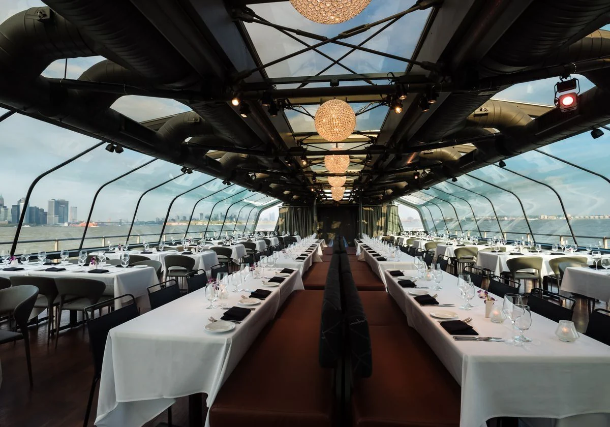 Saturday NYC Romantic Bateaux Premier Dinner Cruise for 2 - Image 2
