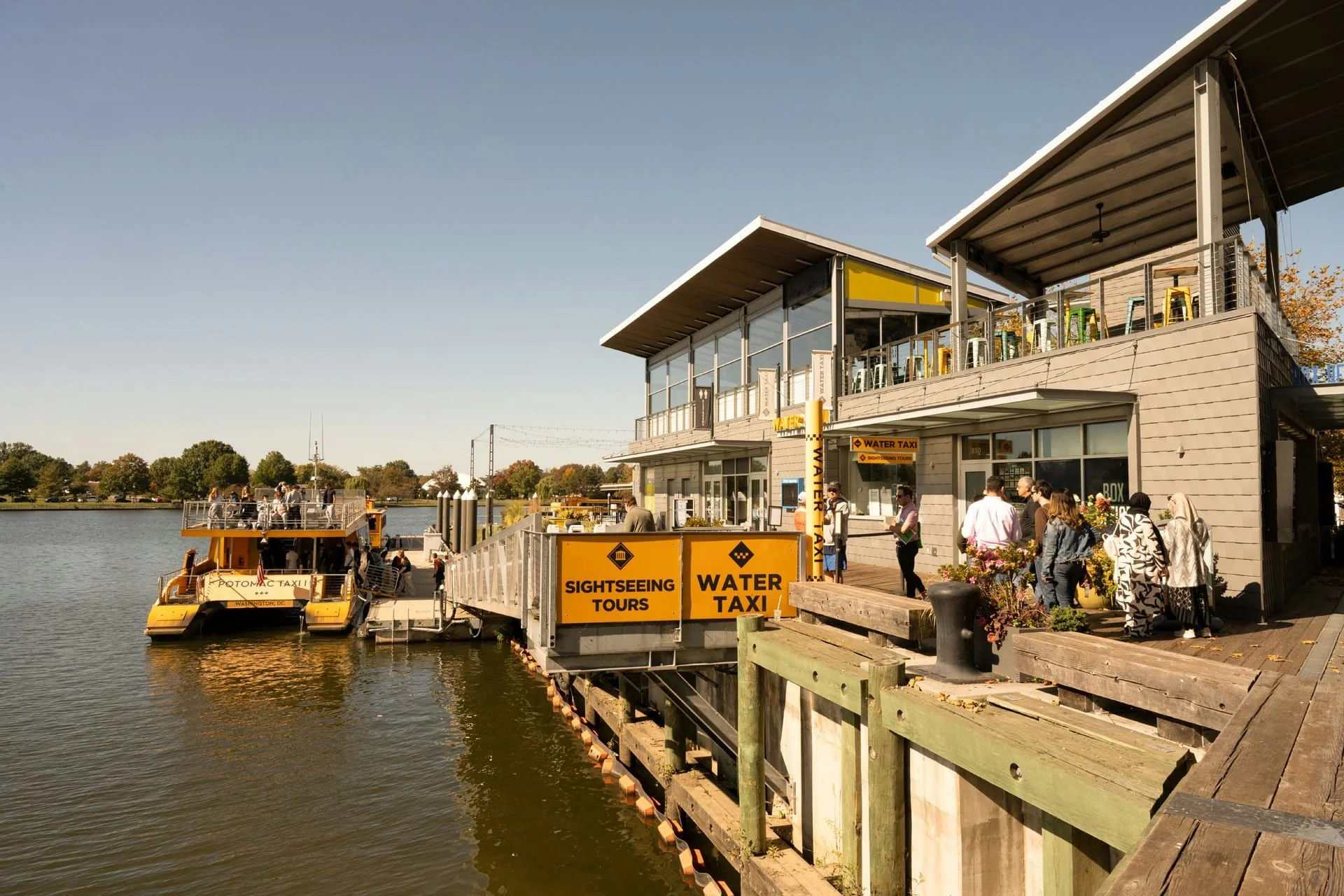 Old Town Alexandria in a Day with Round Trip Ferry Cruise - Image 3