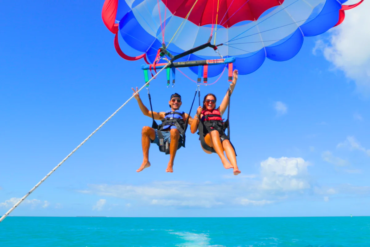 Parasailing from Downtown Seaport