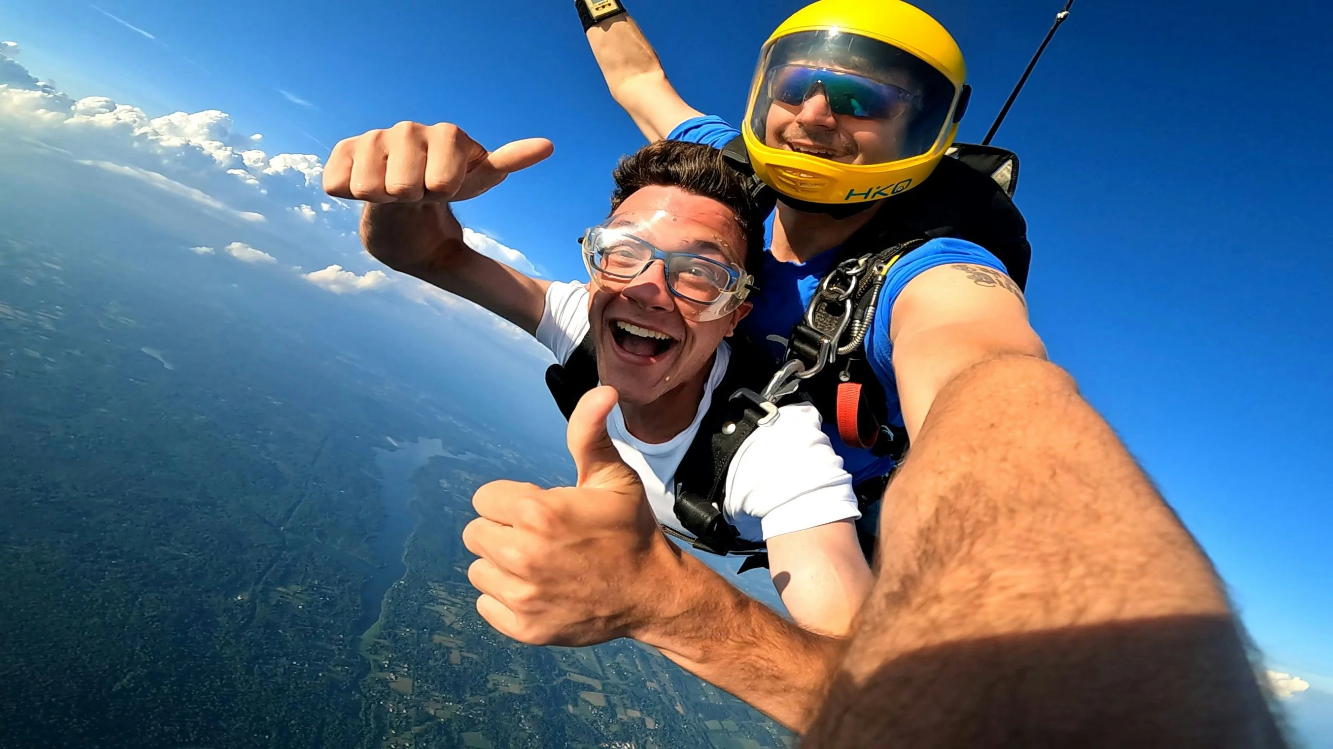 Philadelphia Tandem Skydiving Experience - Image 6