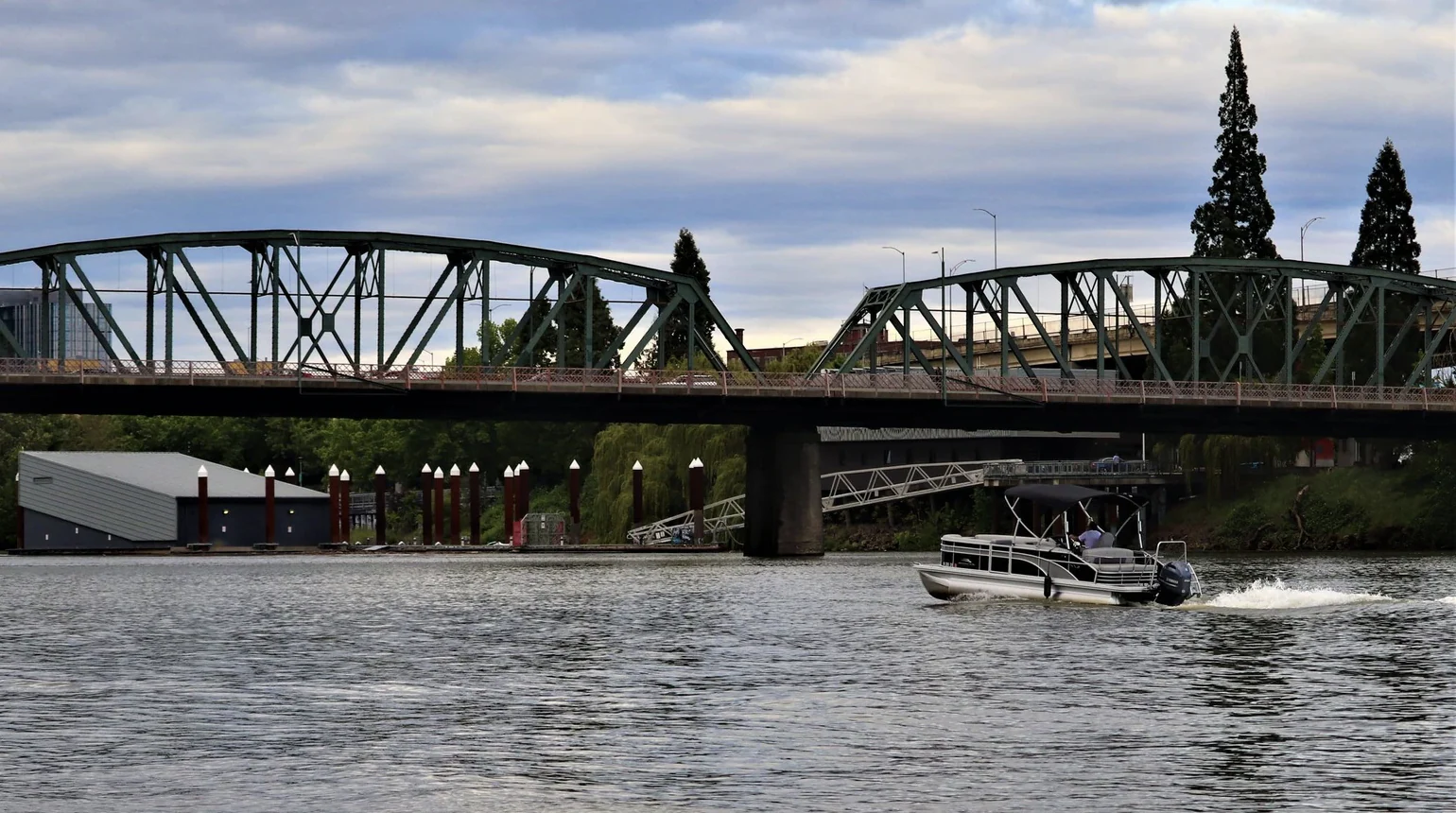 Private BYOB Downtown Bridges Cruise - Image 5