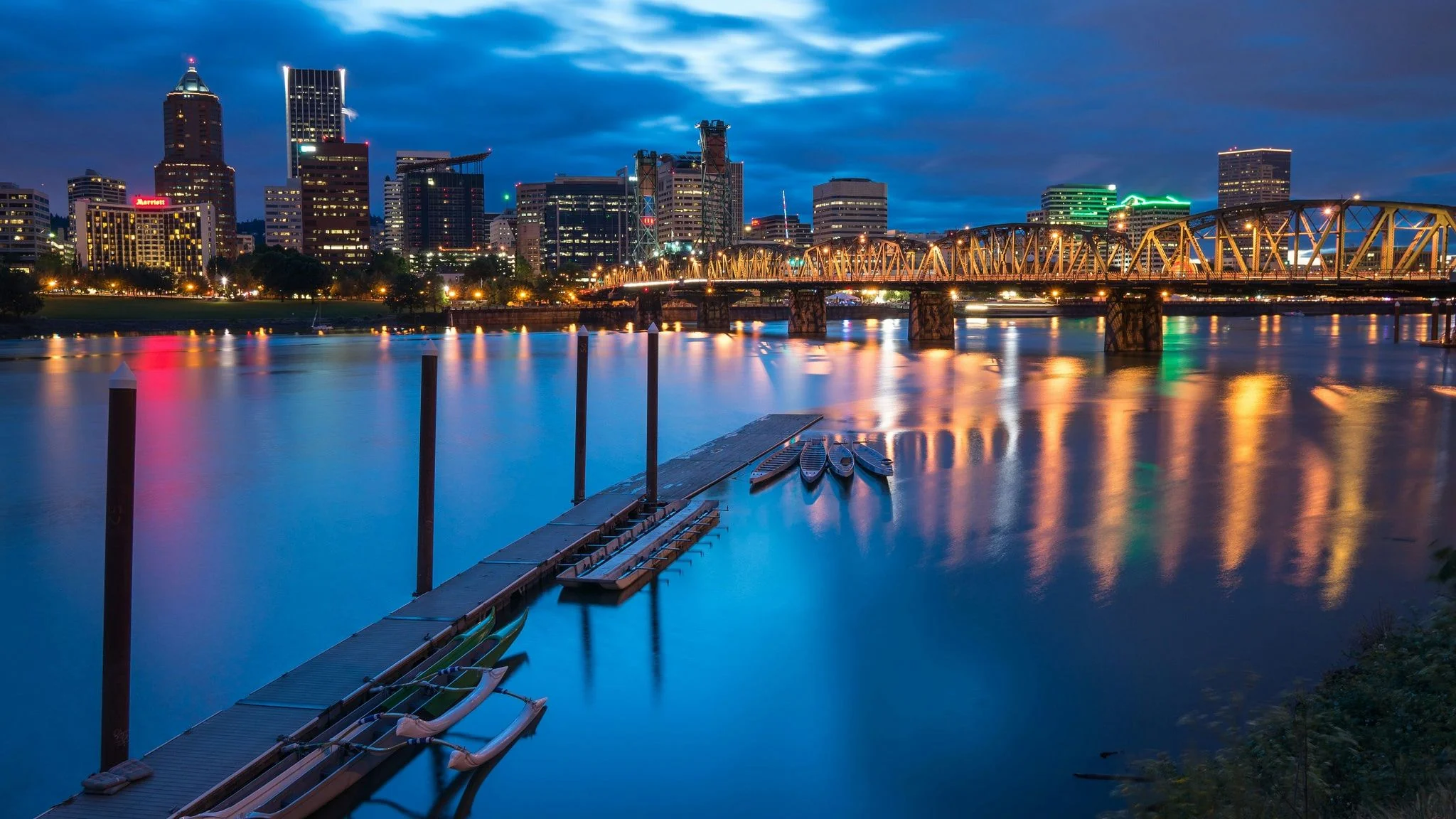 Private BYOB Willamette River Sunset & City Lights Cruise - Image 2