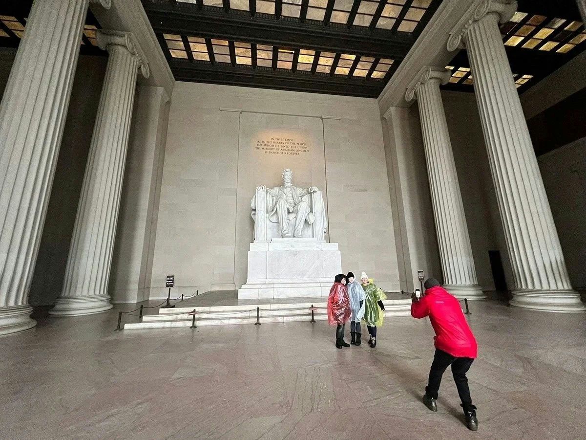 Private Classic Sites of Washington DC Guided SUV Tour - Image 3