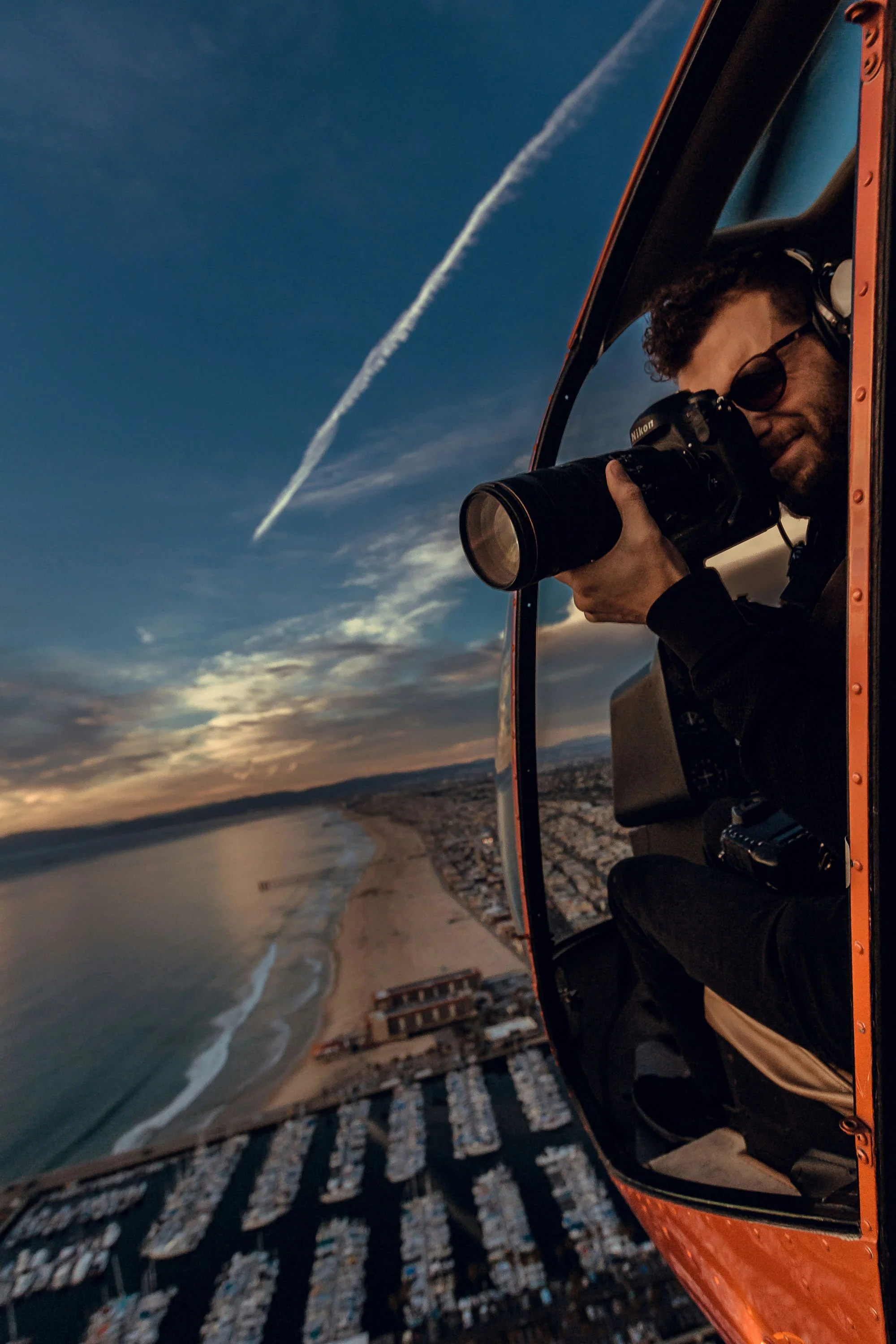 Private Doors-Off Aerial Photography Tour in R22 Helicopter - Image 4