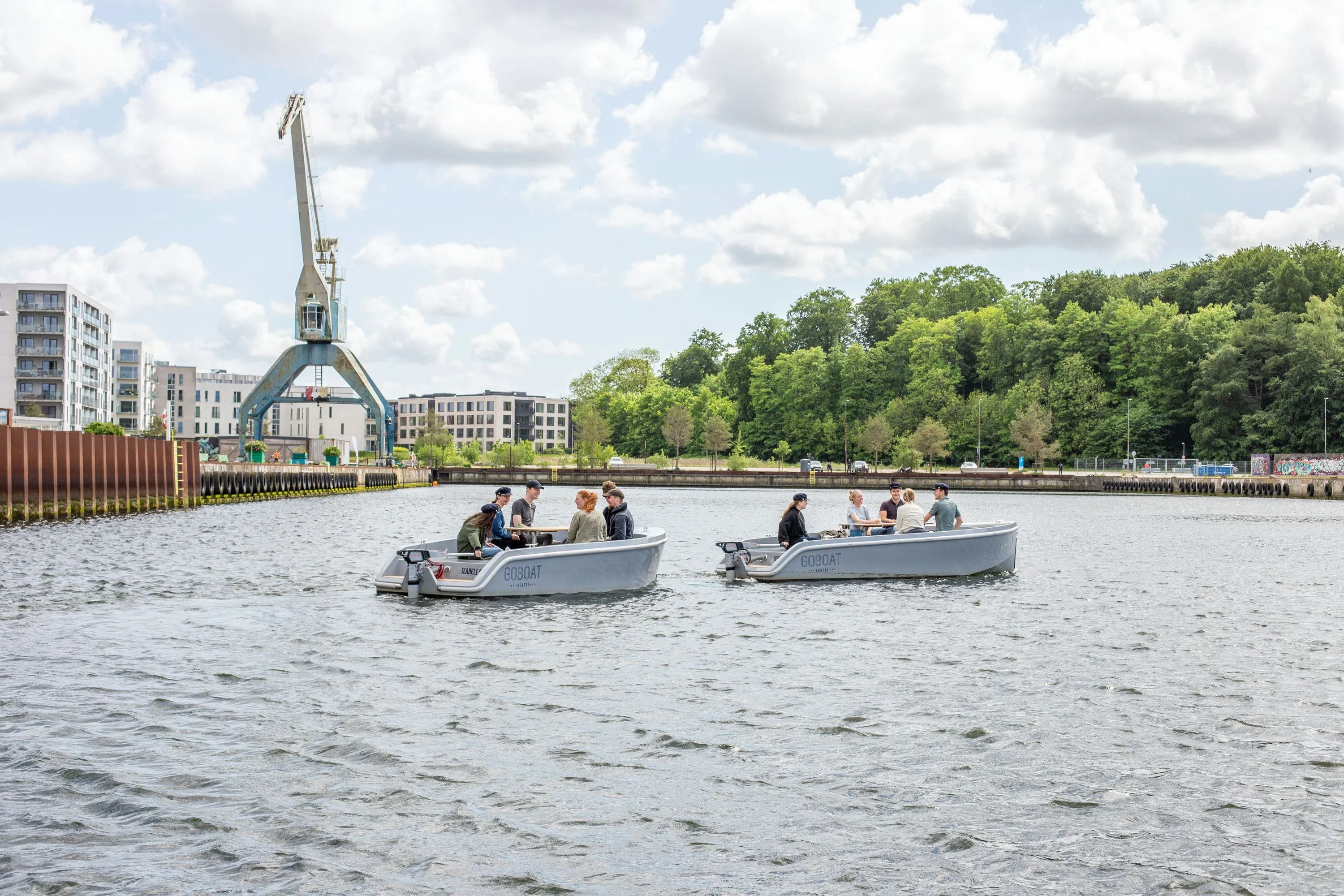 Private Electric Boat Rental from The National Harbor - Image 6