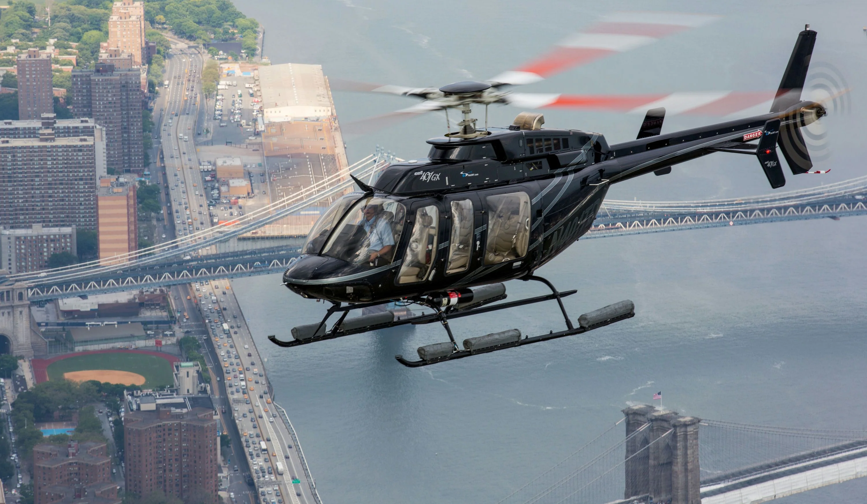 Private New Yorker Helicopter tour - Image 5