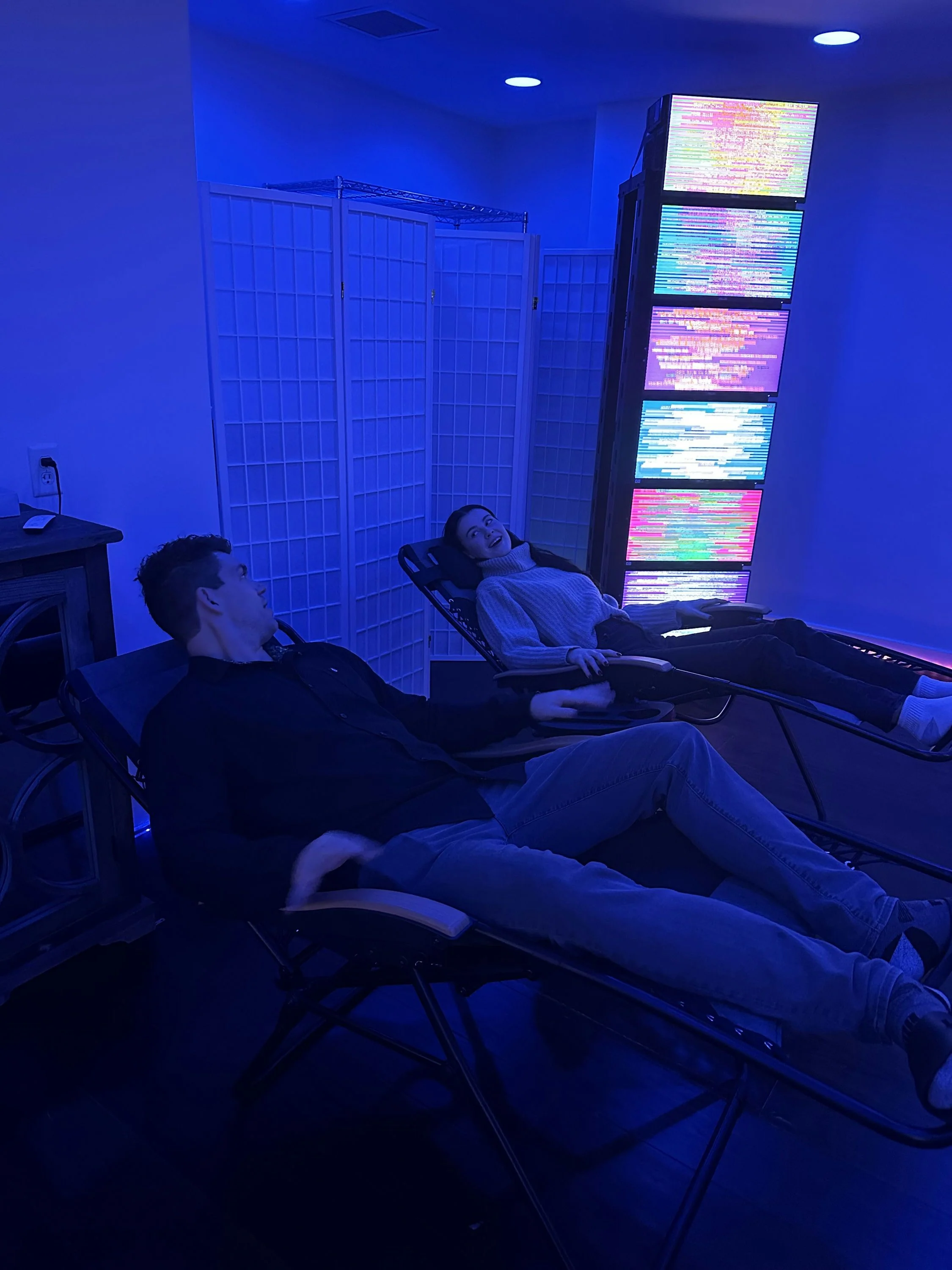Rejuvenating Light System Therapy Session - Image 3