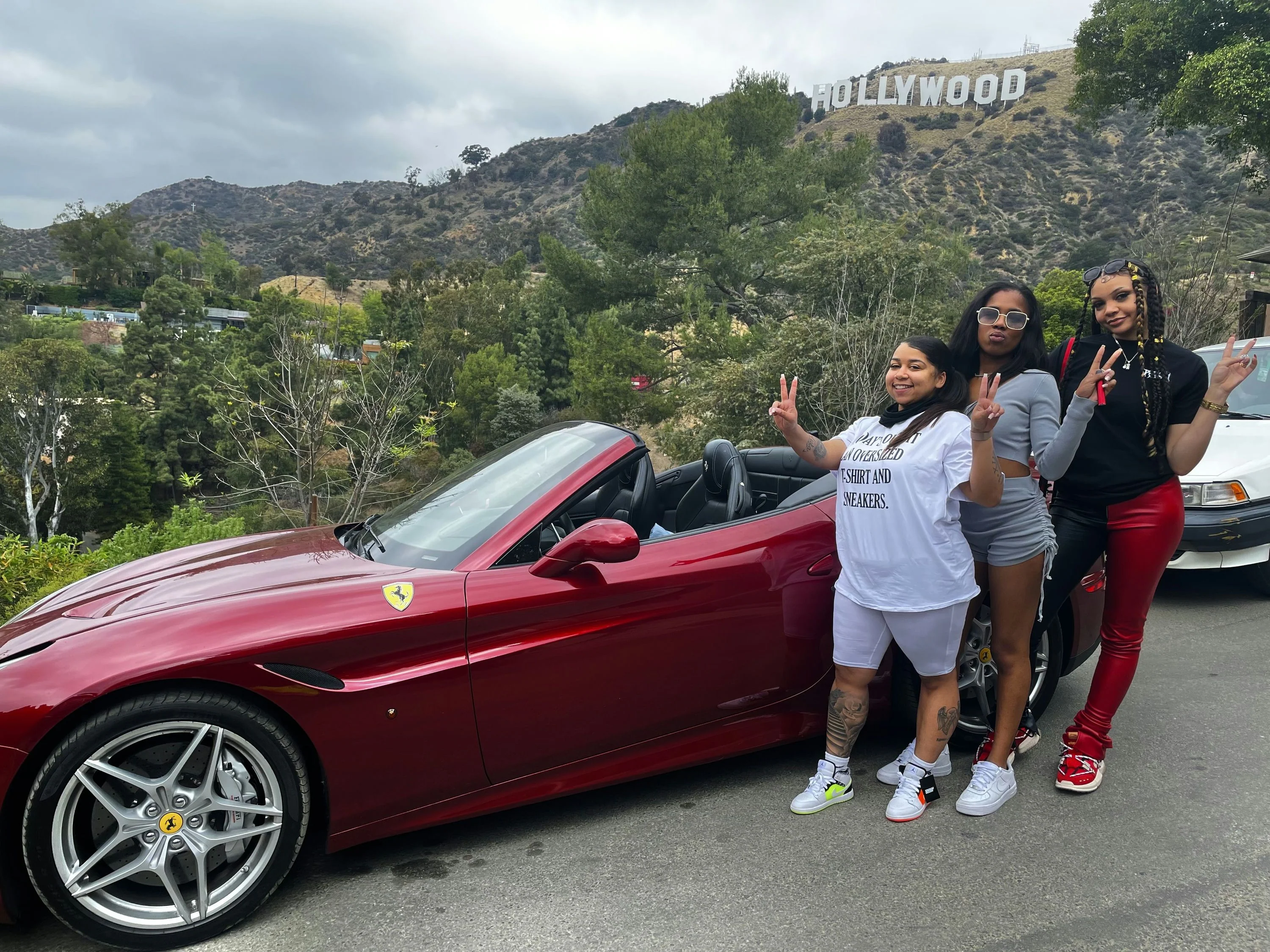 Ride or Drive a Ferrari: 30-Minute Hollywood Sign Viewpoint Tour - Image 2