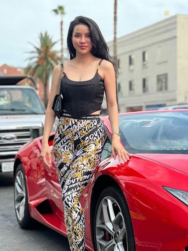 Ride or Drive a Lamborghini: 1-Hour Beverly Hills Tour - Image 5