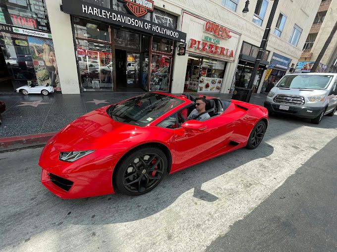 Ride or Drive a Lamborghini: 50-Minute VIP Hollywood Sign Tour - Image 6
