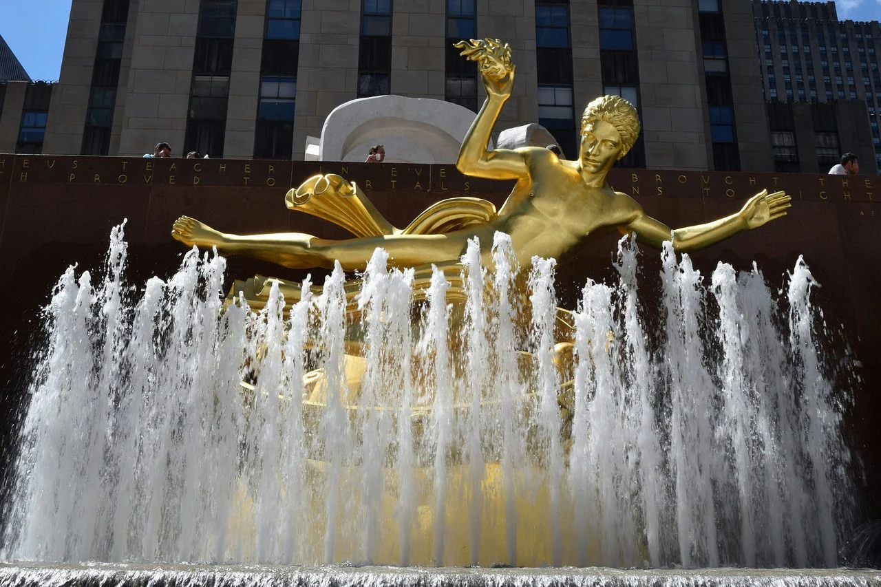 Rockefeller Center Walking Tour With Top of the Rock Upgrade - Image 6