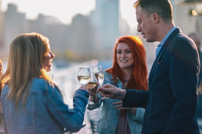 Romantic Signature Dinner Cruise for 2 in Boston - Image 5
