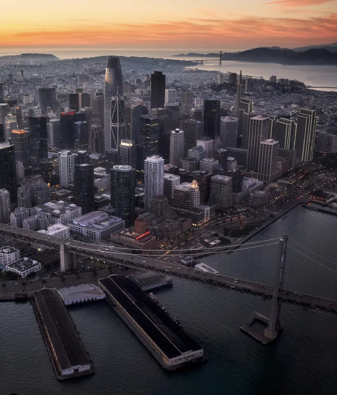 San Francisco Plane Tour at Night for Two - Image 4