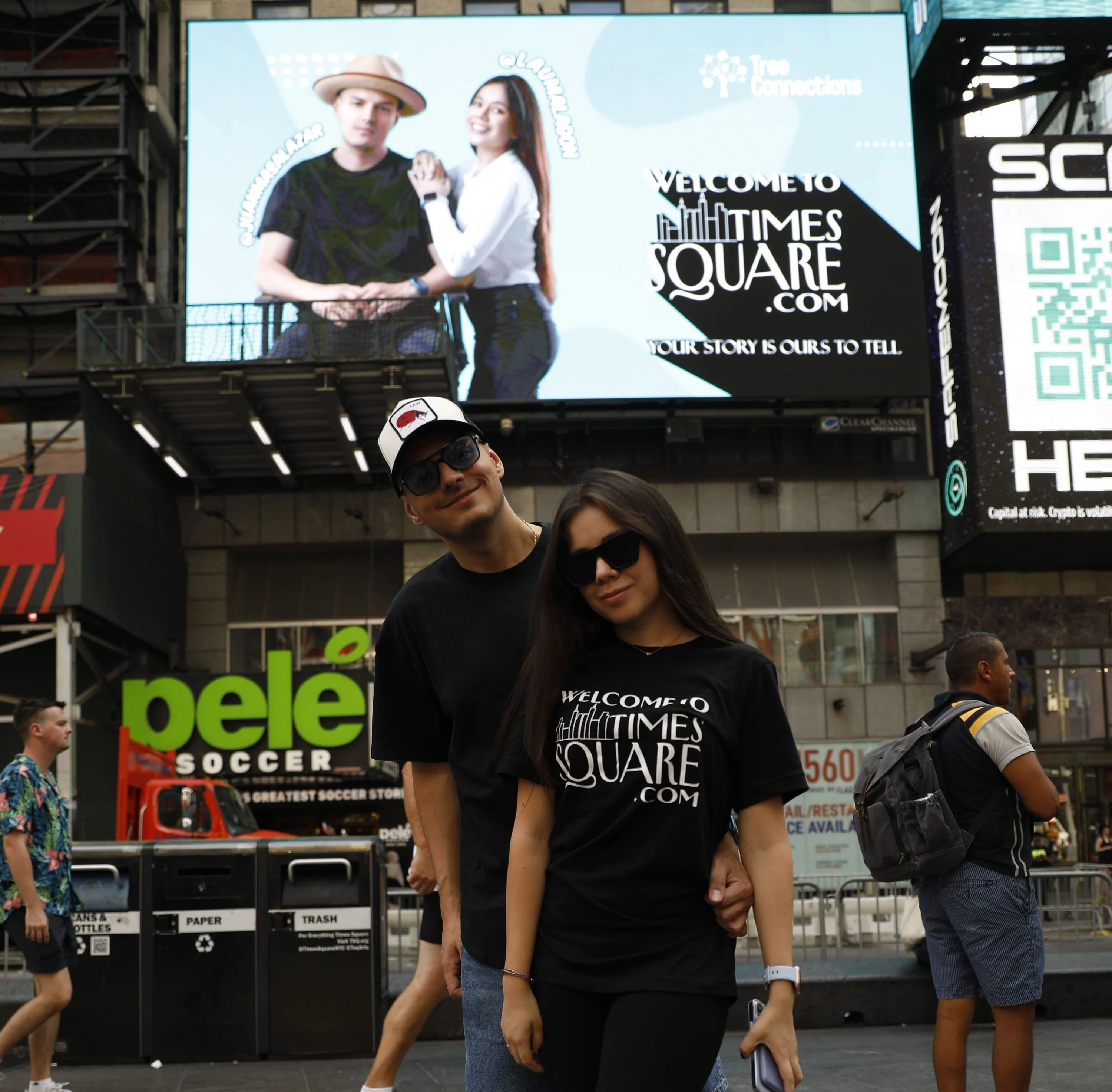 See Yourself or Loved One on a Times Square Billboard for 24 Hours - Image 4