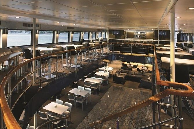 Weekday Signature Dinner Cruise in Boston - Image 3