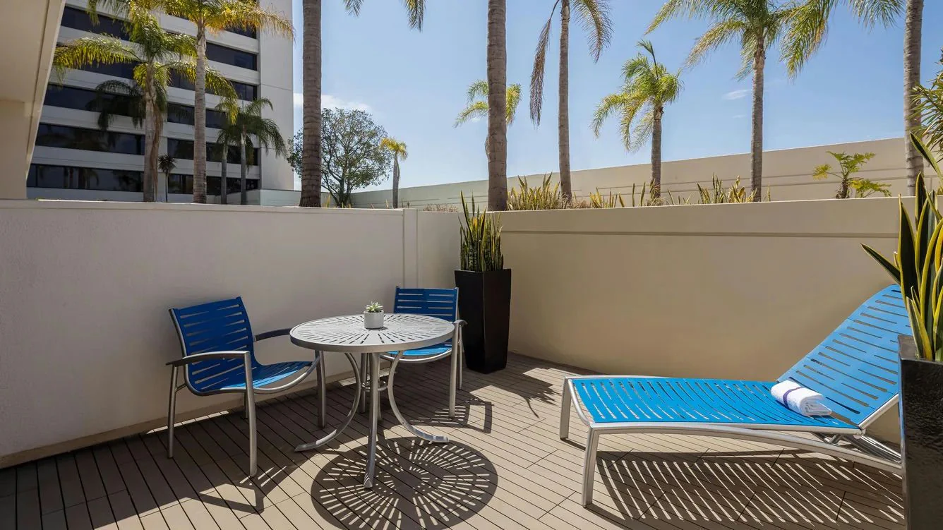 2 Nights in LA + Michelin Dining Experience: Sleep In, Dine Out - Image 12