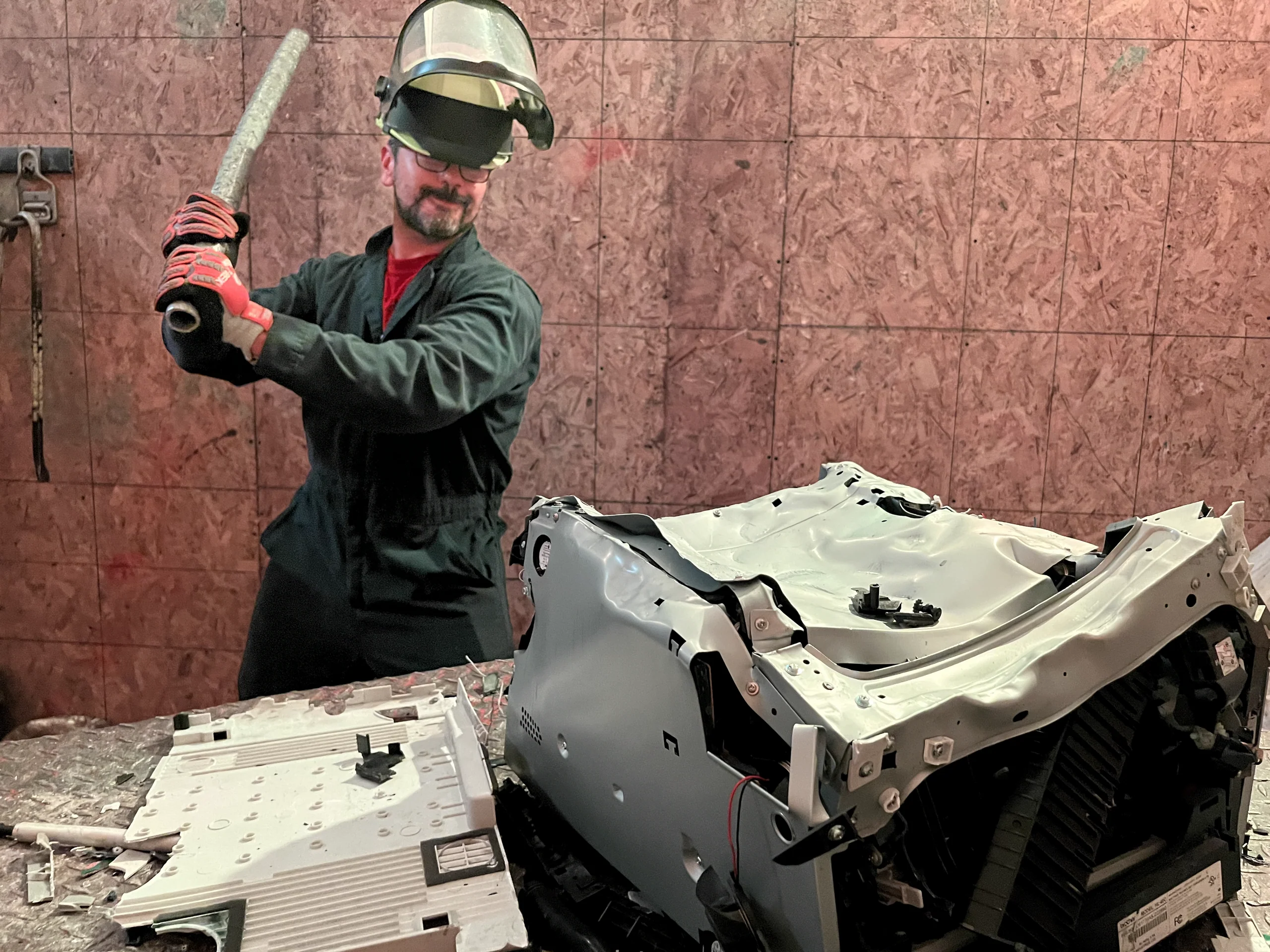 Smash Lab Rage Room - Image 4