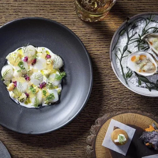 1 Night in Chicago + Michelin Dining Experience: Stay, Explore, & Indulge - Image 2