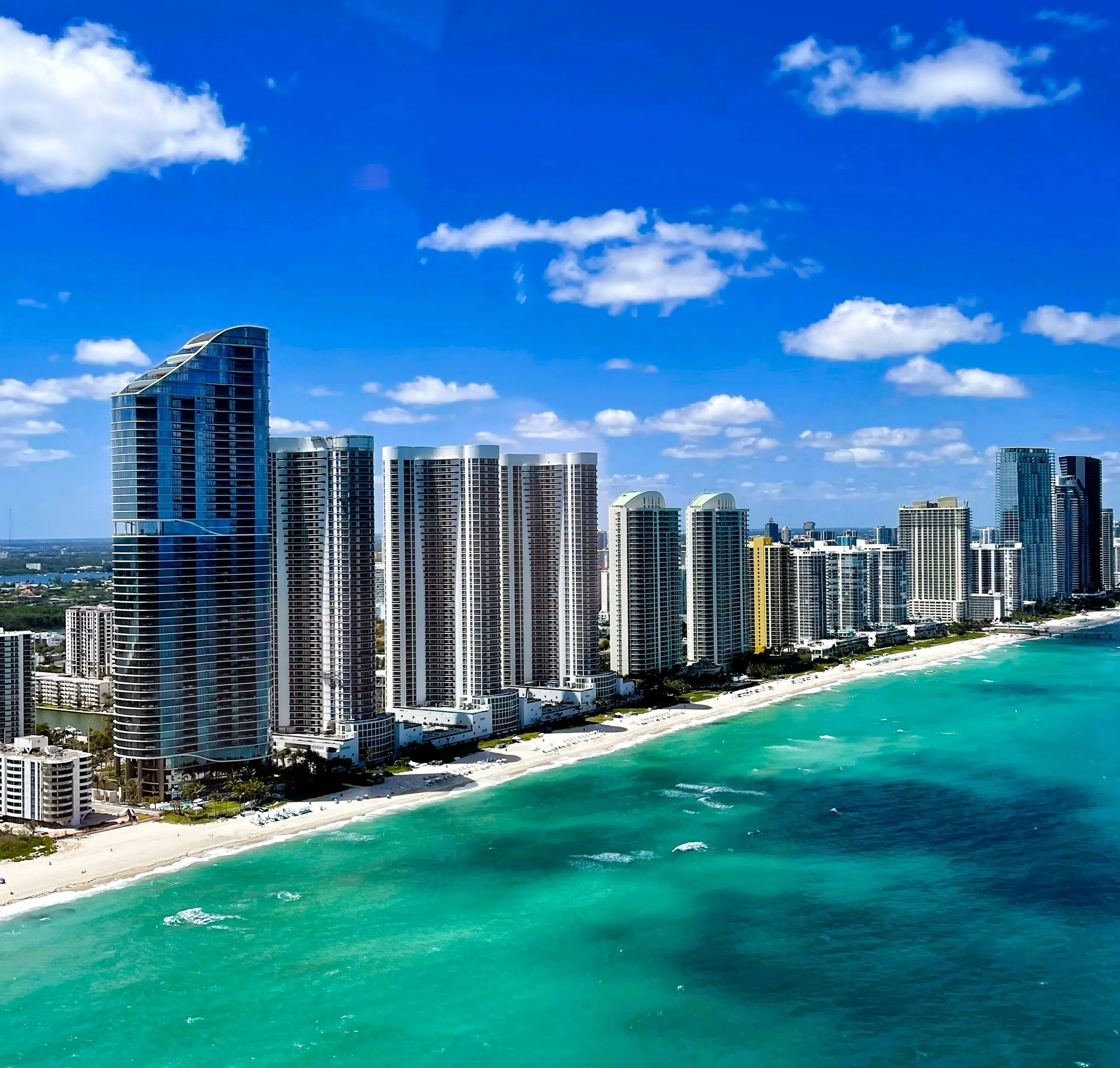 Sunny Isles Skyline Private Airplane Tour with Champagne - Image 2