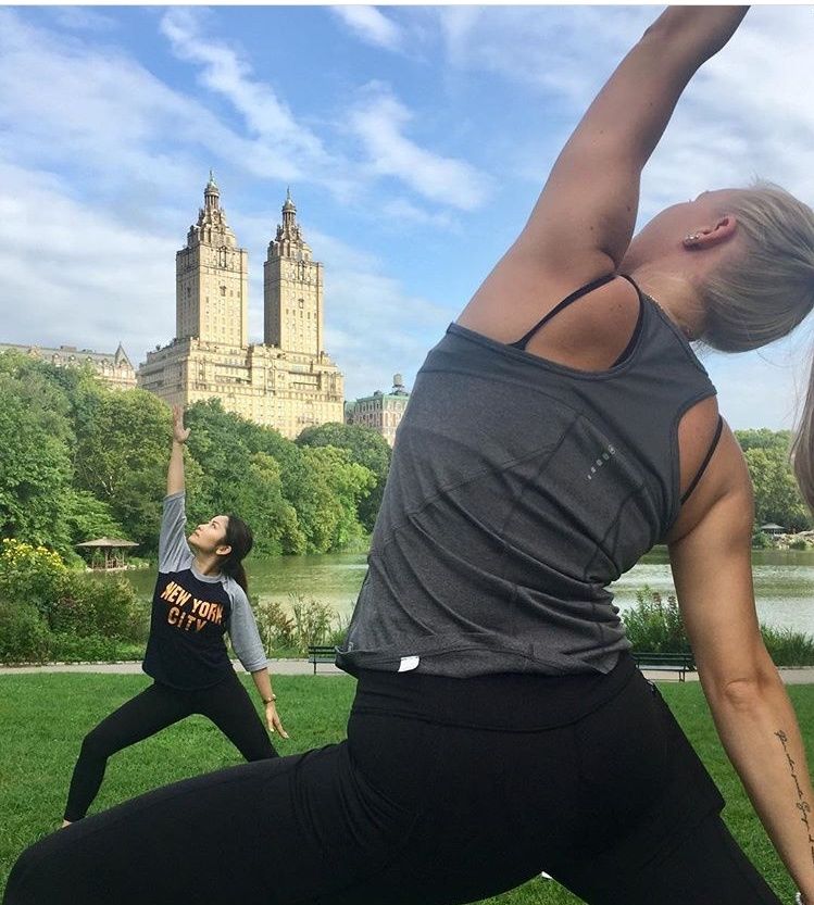 Sunrise Walk & Yoga Class in Central Park - Image 4