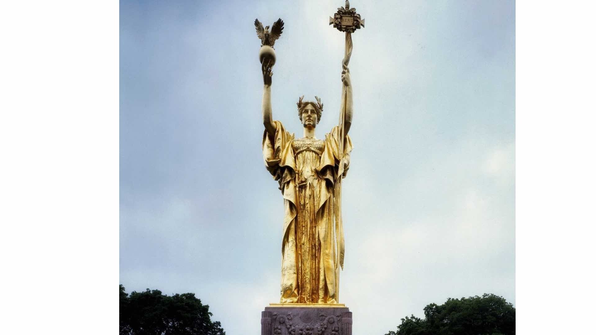 The Devil in the White City Bus Tour - Image 5