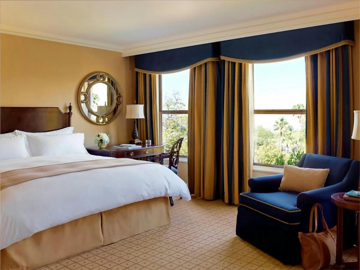 Unwind in LA Luxury: 2-Night Hotel Gift - Image 14