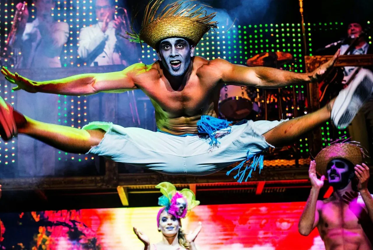 VIP Ticket to Zombie Burlesque Comedy Musical with Drink - Image 10
