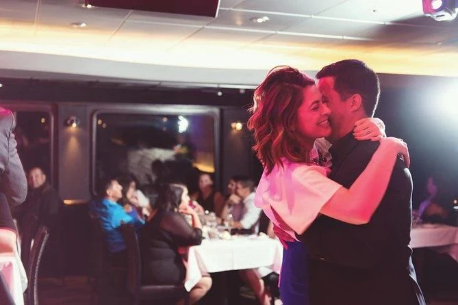 Weekday & Sunday NYC Romantic Bateaux Premier Dinner Cruise for 2 - Image 2