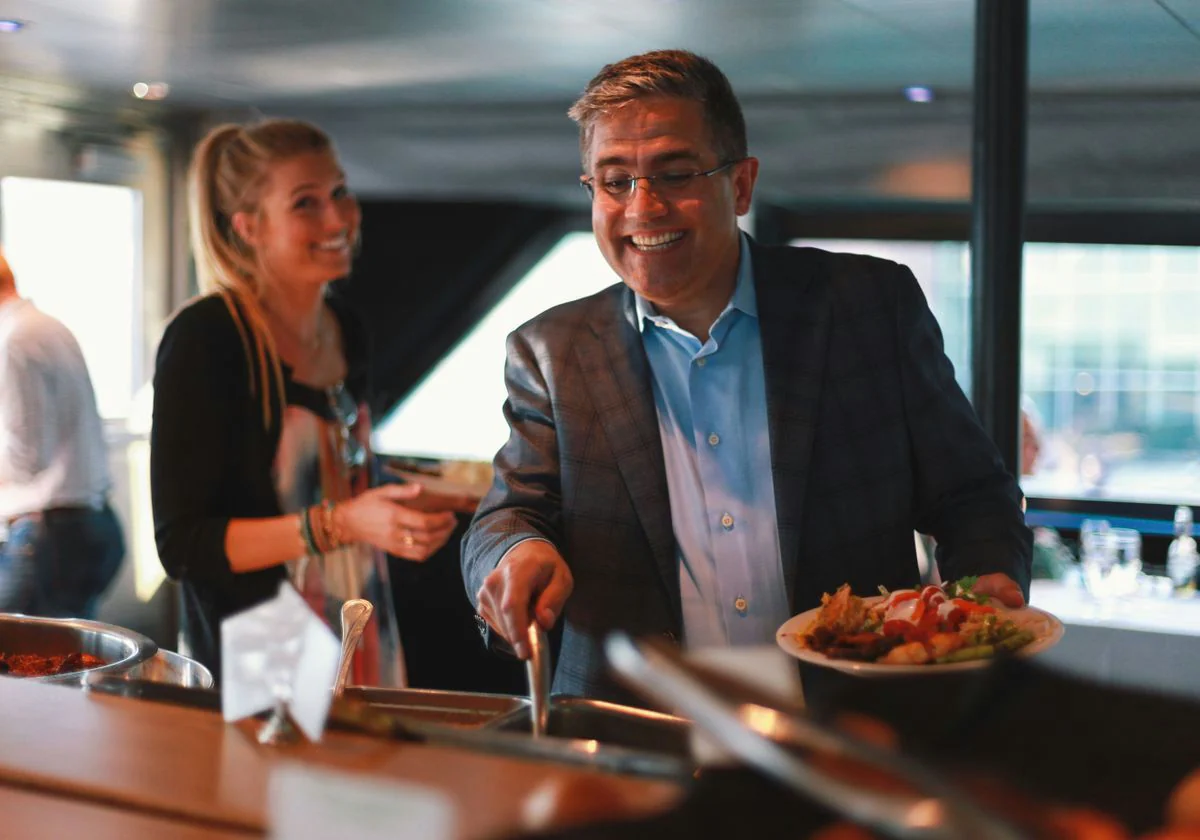 Weekdays & Sunday Signature Lunch Cruise in Norfolk