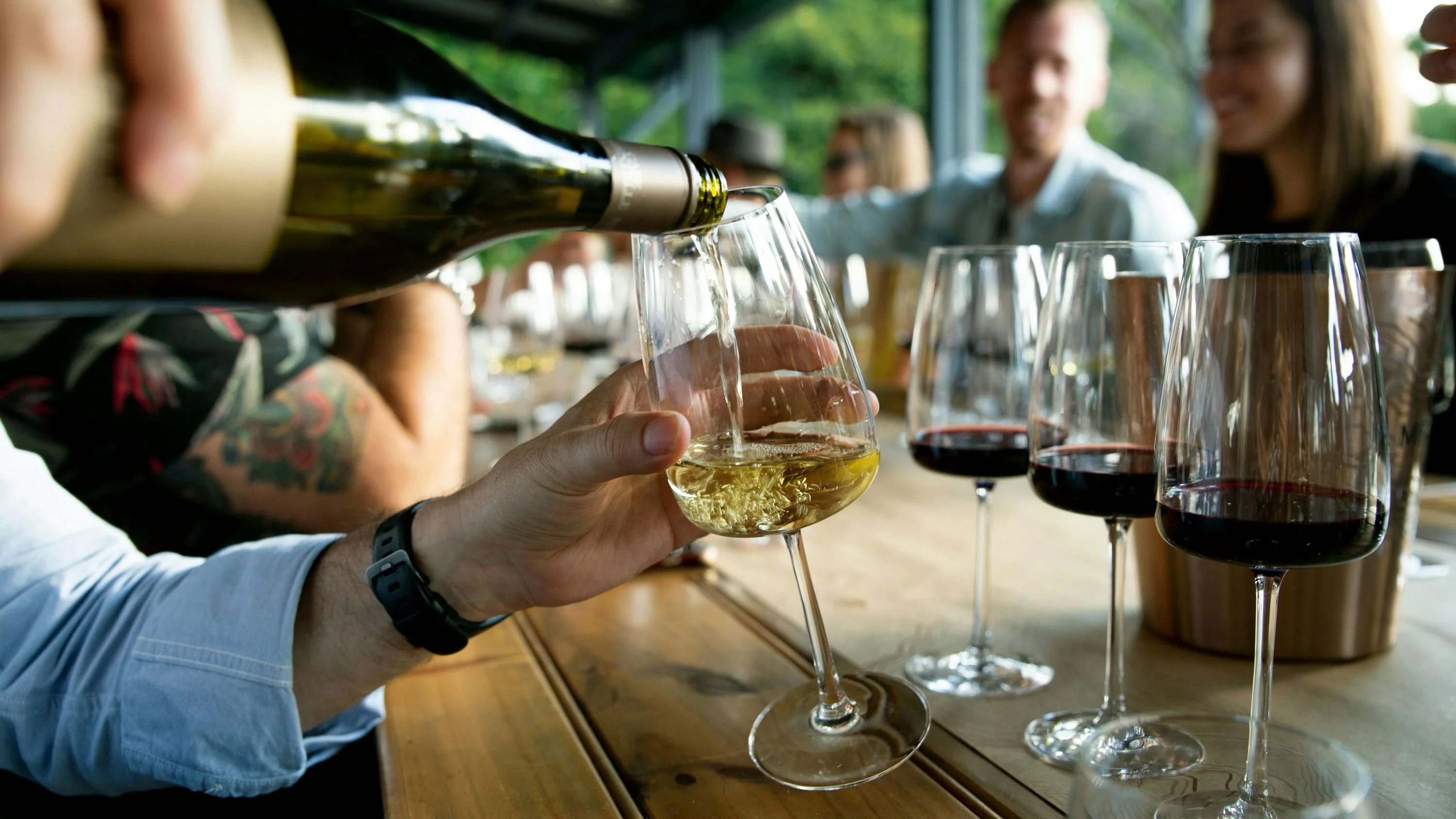 Wine Tasting & Vintage Car Tour Experience - Image 2