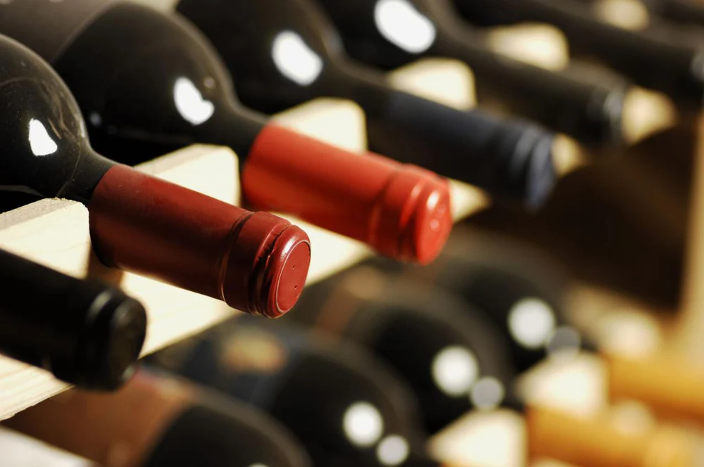 Wine Tasting & Vintage Car Tour Experience - Image 5
