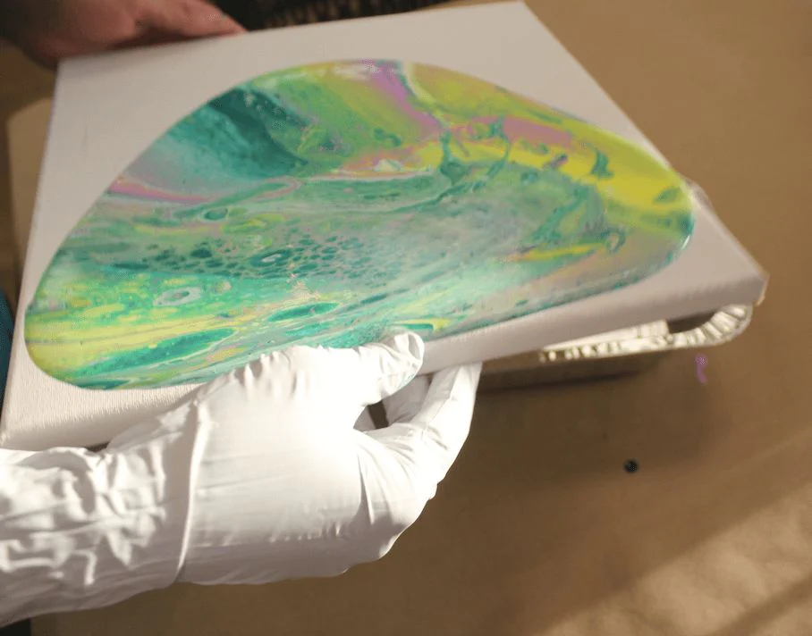 XL Acrylic Pour Art Experience - Image 4