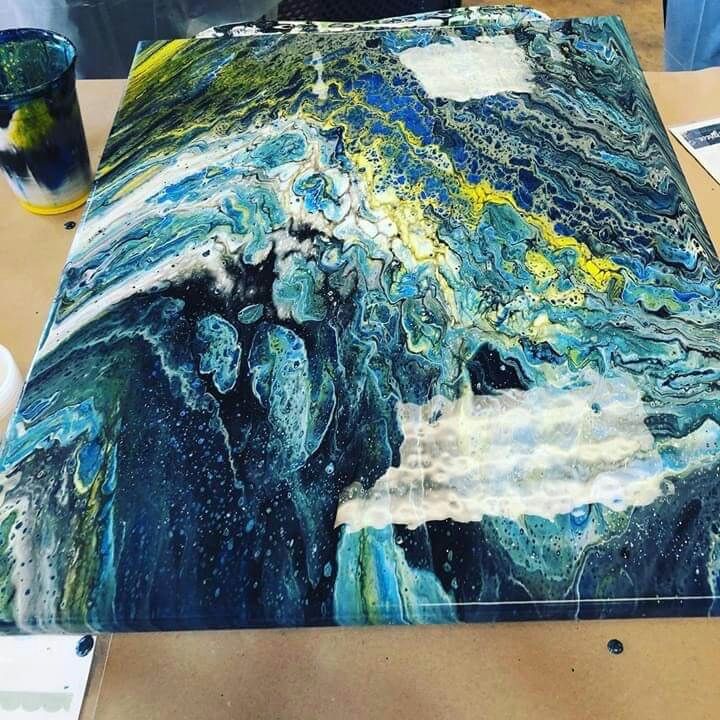 XL Acrylic Pour Art Experience - Image 5